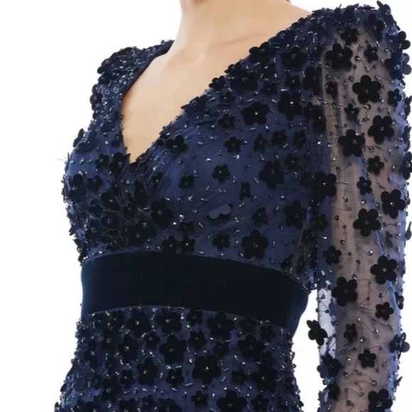 NWT Mac Duggal EMBELLISHED V NECK ILLUSION LONG SLEEVE MSRP $598 MIDI prom 67856 - Picture 1 of 3